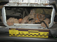 В автомобілі, яким керував мешканець міста Хмельницького, виявлено та вилучено 3 кг бурштину