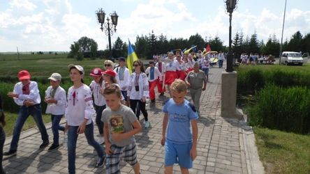 Школярі з Рівненщини змагаються у «Козацькому гарті»