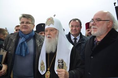 Монумент борцям за волю України в Дубно освятив Святійший Патріарх Філарет