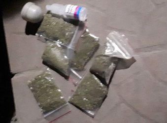 Поліцейські затримали рівнянку за збут наркотиків