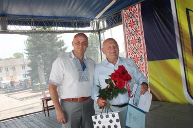 Голові обласної ради вручили посвідчення Почесного громадянина міста Березне