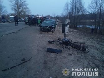 Двоє односельців загинули у ДТП на Рокитнівщині