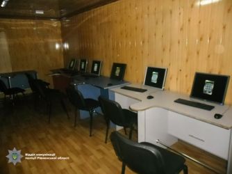 Сарненські поліцейські втретє вилучили комп’ютерну техніку з підпільного грального закладу