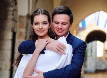 Дмитро Комаров одружився: телеведучий розповів, як почалися його відносини з Олександрою Кучеренко