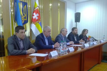 П’ять фракцій обласної ради об’єднались…