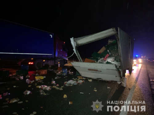 Унаслідок ДТП загинув водій вантажівки