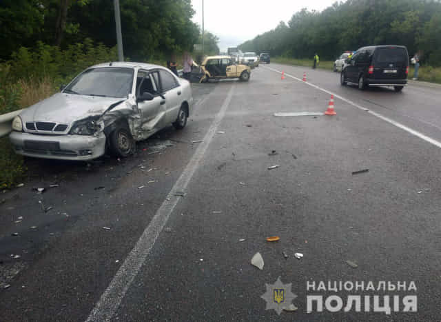 ДТП на Дубенщині: травмувалися водій легковика та пасажирка