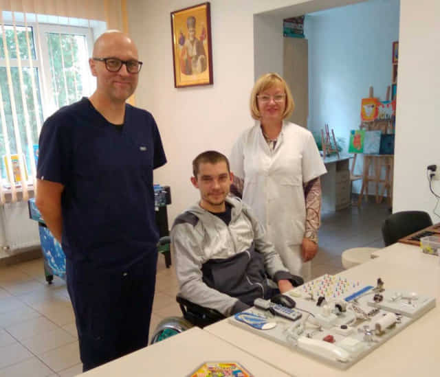 Реабілітологи з різних країн допомагають українським медикам відновлювати здоров’я наших захисників