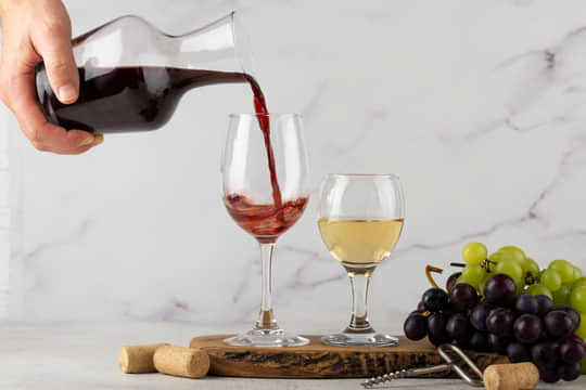 Яке вино найшкідливіше – біле чи червоне?