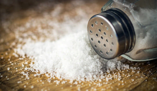 Чому шкідливо відмовлятися від вживання солі?