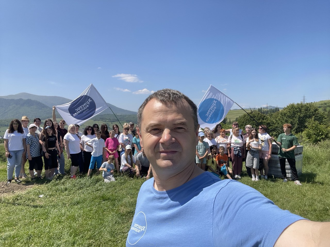Літо, сонце і гори: тридцять восьма поїздка церкви «Христос є відповідь» у Карпати