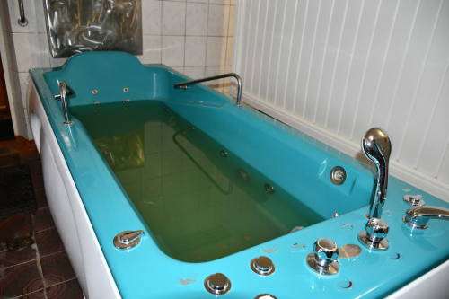 Хто і на яких умовах може пролікуватися в Корецькій водолікарні