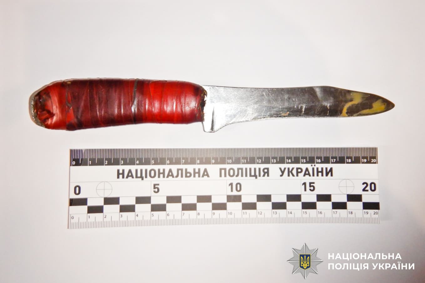 У Здолбунові жінка зарізала сусіда